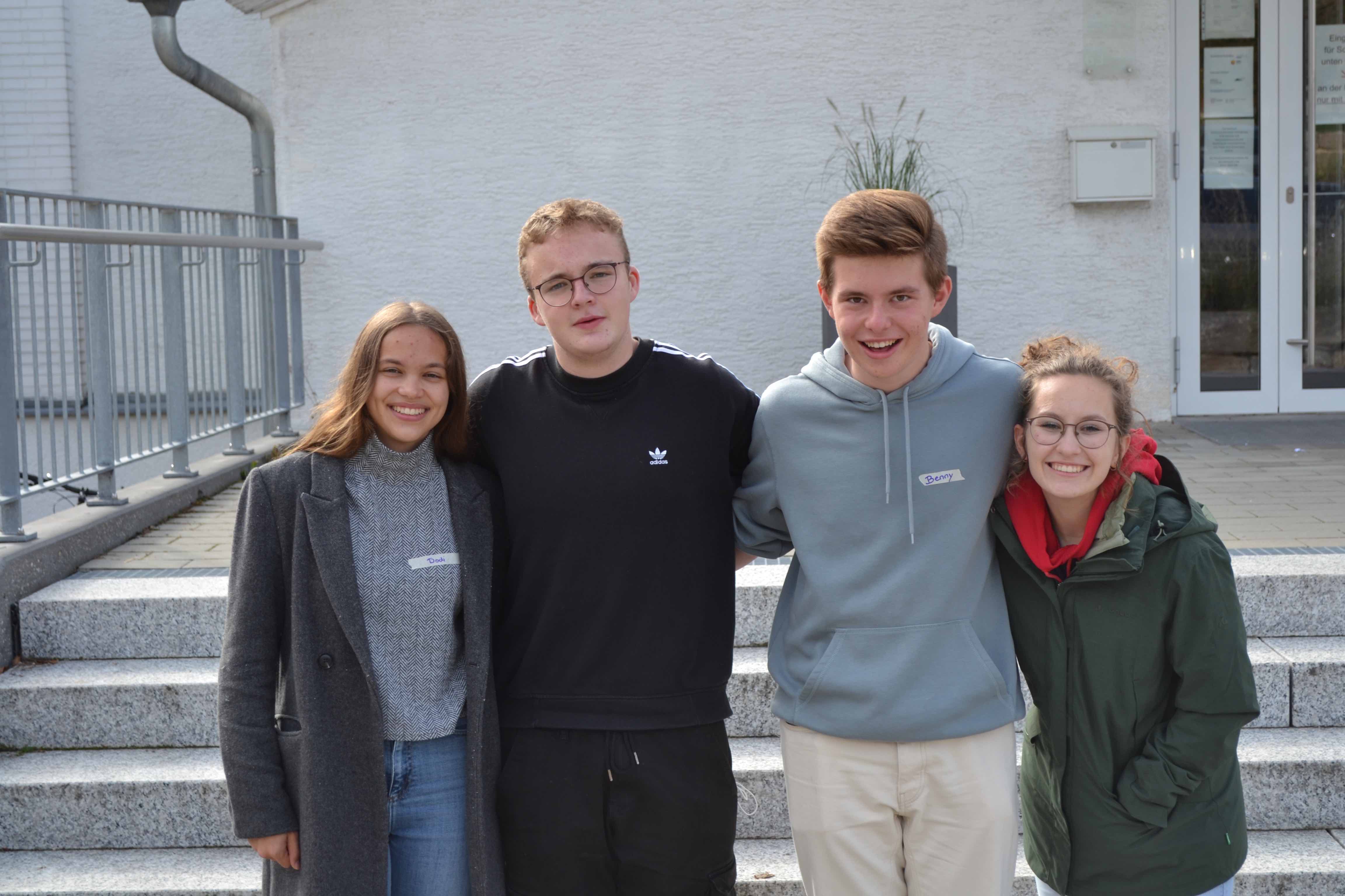 2 Schuelersprecher_D. Huber, D. Sachsenmaier, B. Mezger, E. Stanislowski.jpg