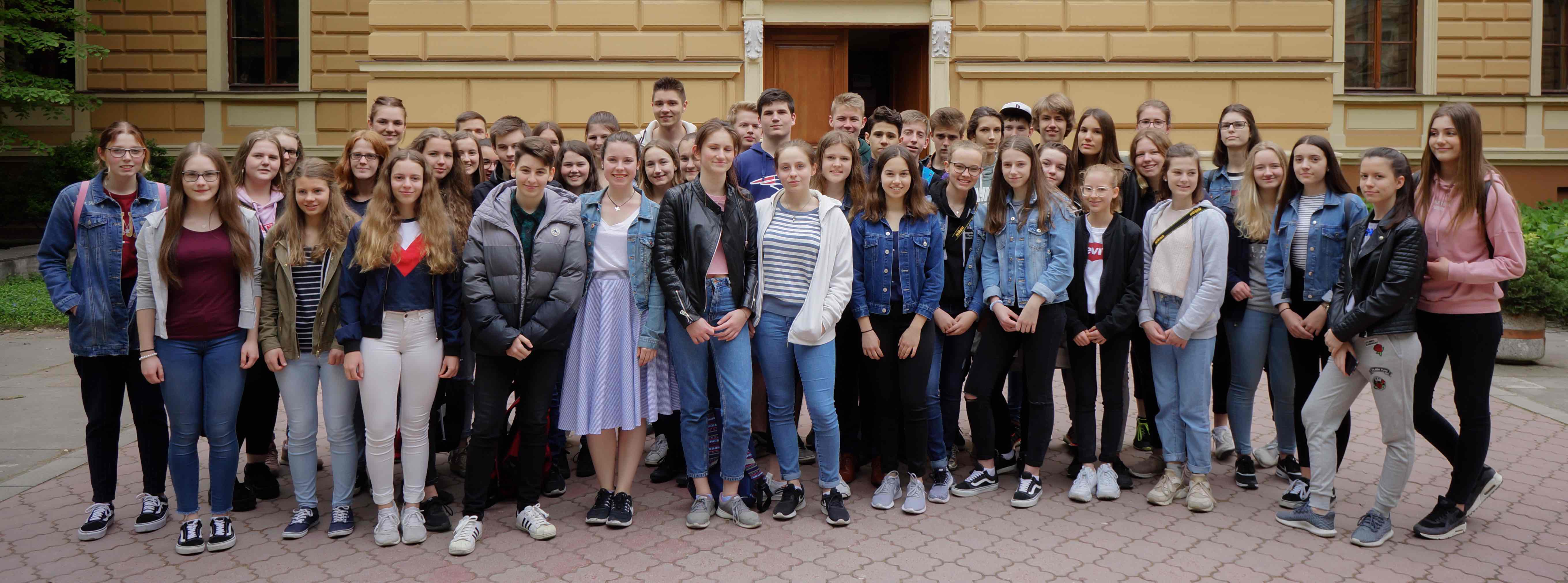 Gruppenbild_Serbien_2018.jpg